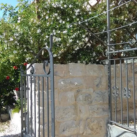 בית נופש Casadorata Buen Retiro Vista Mare דונלוקאטה